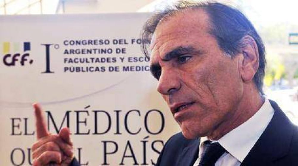 Para la Coneau, el t�tulo de Medicina de la UNLP puede perder validez
