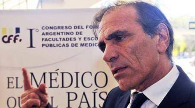 Para la Coneau, el t�tulo de Medicina de la UNLP puede perder validez