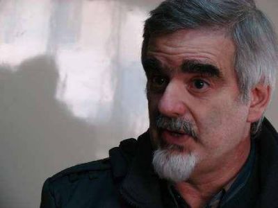 "En Azul uno de los problemas m�s evidentes es el de la destrucci�n de las fuentes laborales"