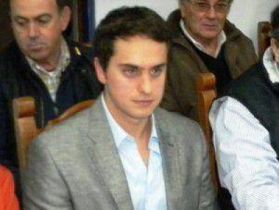 Gabriel Destro, precandidato a concejal por el Frente Renovador Lista 2: pondr� todo el esfuerzo e ir� a sumar, voy a disentir en las cosas que est�n mal y a apoyar las que est�n bien