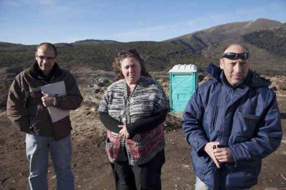Irresponsables tiraron residuos pat�genos en cantera forestal