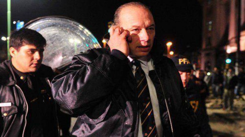 "Si es necesario, jugaremos sin p�blico en los estadios"