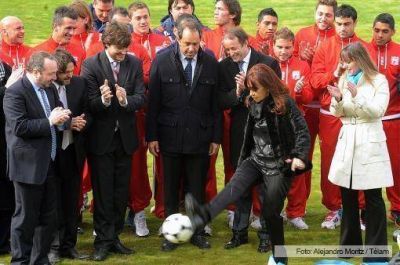 "El �nico partido que debemos tomar es el de la gente", asegur� Cristina