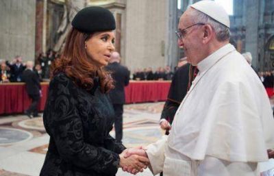 Cristina y el Papa son "top 10" en Twitter