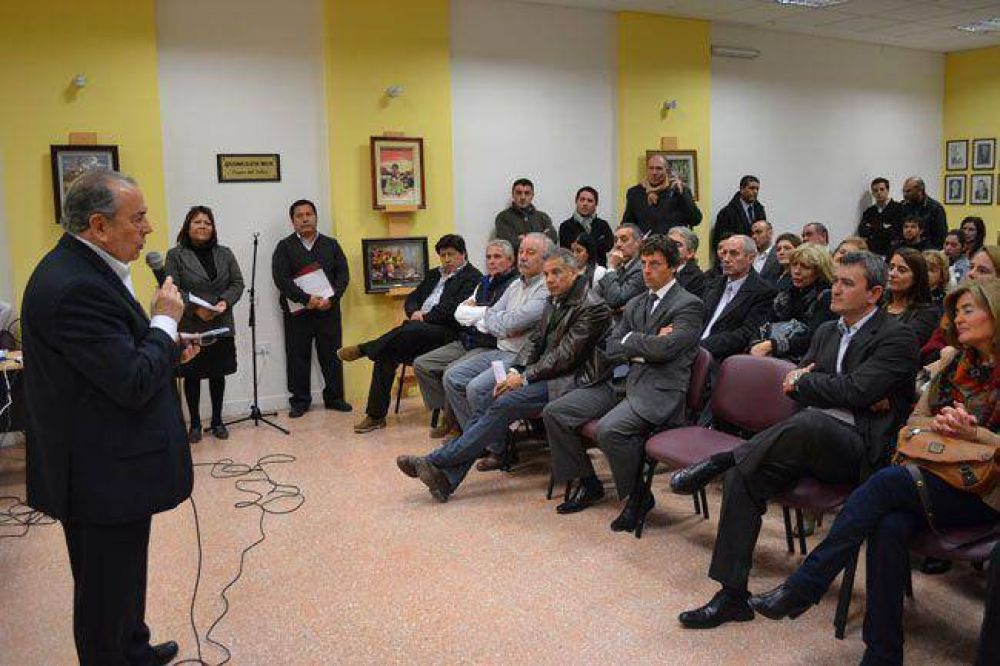 Toay: presentaron la obra de mejoramiento barrial para el San Cayetano