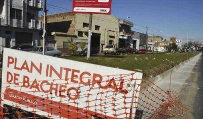 Avanza una nueva etapa del Plan integral de bacheo y pavimentaci�n 2013