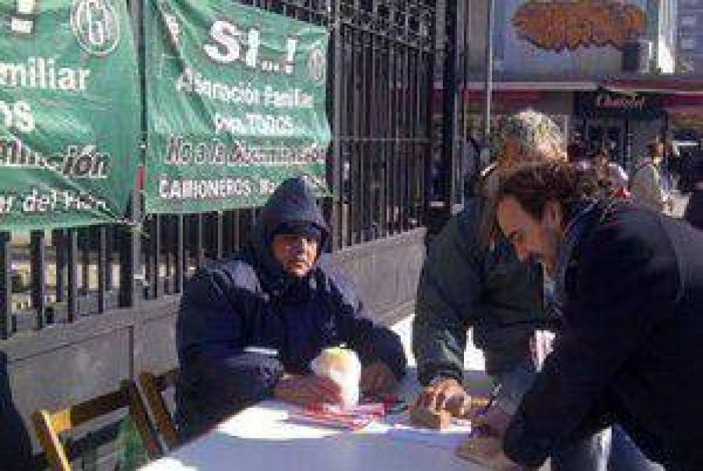  Giri adhiri� a que la Asignaci�n Universal por Hijo se transforme en Ley