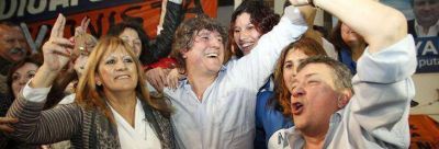 YAUHAR CONVOC� A UNA MULTITUD EN TRELEW: LOS GORILAS SE VAN A OTRO PARTIDO