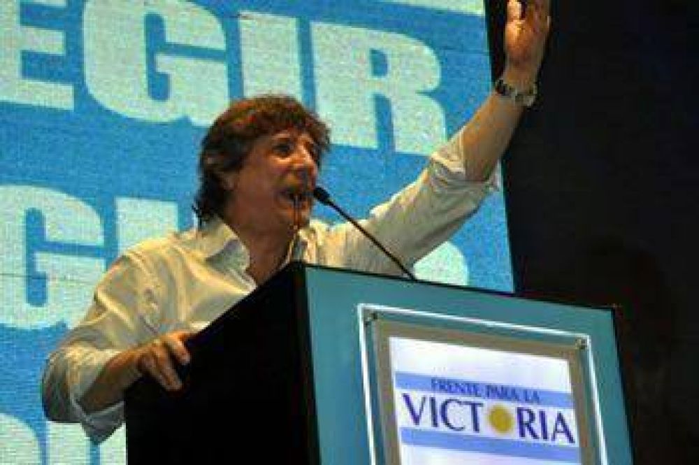 BOUDOU: YAUHAR Y NAVARRO SON LOS �NICOS CANDIDATOS DE CRISTINA EN CHUBUT