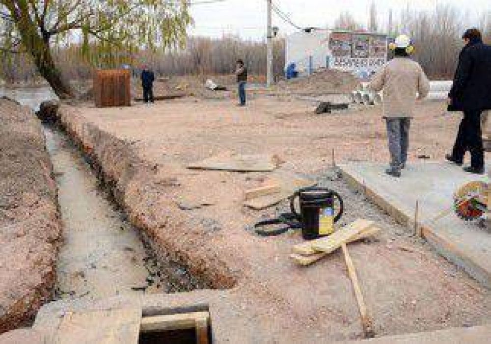 Se rompi� un acueducto cercano al r�o y dej� sin agua a media ciudad 