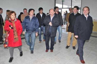 AYER: INZA RECORRI� LAS INSTALACIONES DEL JARD�N 915