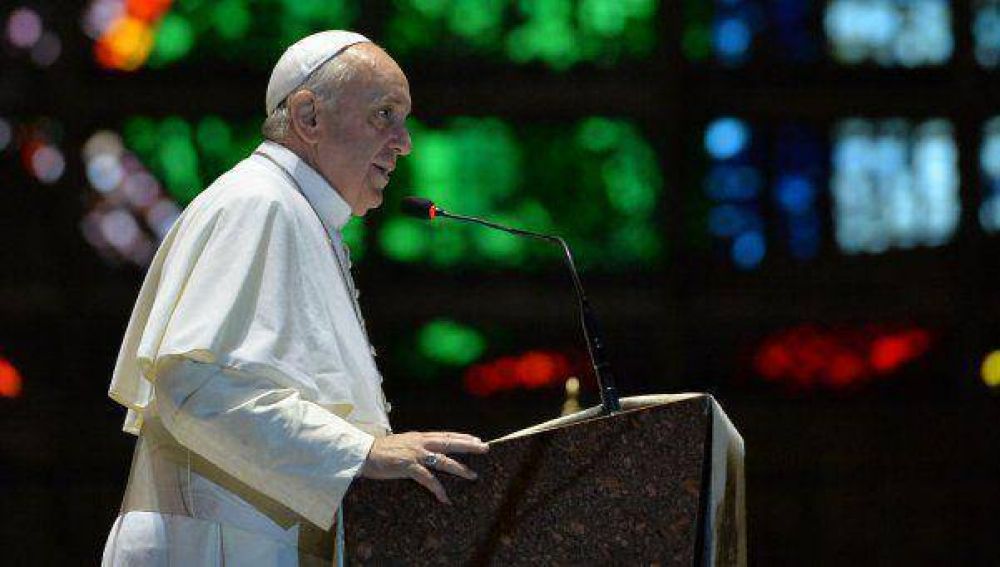 Francisco, en la Catedral de R�o: "Sean callejeros de la fe"