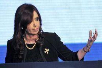 La Presidenta destac� la recuperaci�n de AySA: �Sin agua potable y sin cloacas nadie puede hablar seriamente de salud�