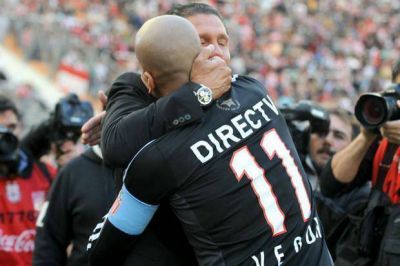 Juan Sebasti�n Ver�n volvi� al f�tbol en el triunfo ante Atl�tico de Madrid