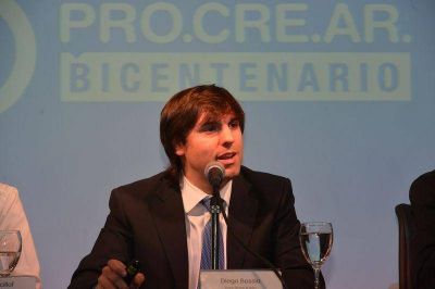 BOSSIO ANUNCI� LA APERTURA DE INSCRIPCIONES PARA 3469 VIVIENDAS