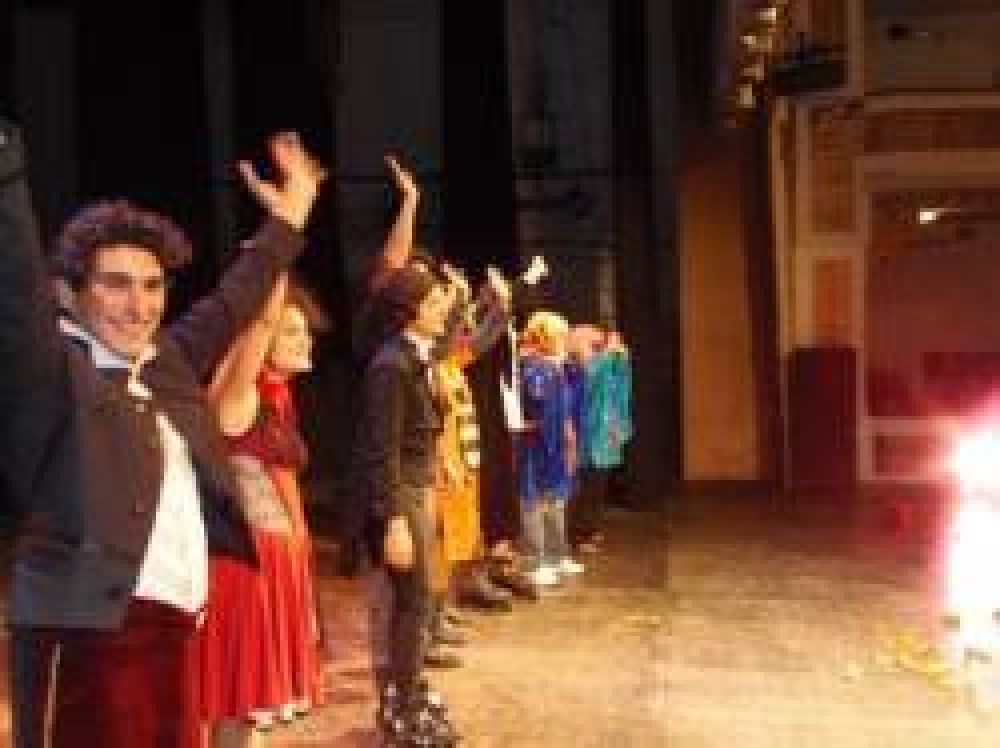 Hazmereir en Vacaciones: �ltima funci�n del suceso invernal en el Teatro Col�n