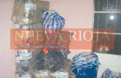Gendarmer�a incaut� en Chepes un contrabando de mercader�a