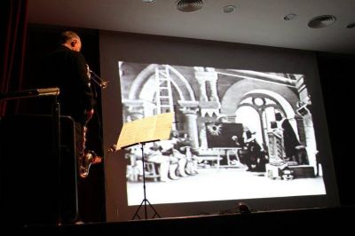Se desarrolla con �xito el Festival de m�sica electroac�stica y video Bah�a[in]sonora	