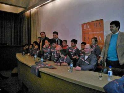 "CONSIDERAMOS QUE LA FUNCI�N SOCIAL DEL DEPORTE ES FUNDAMENTAL PARA EL DESARROLLO DE LAS PERSONAS"