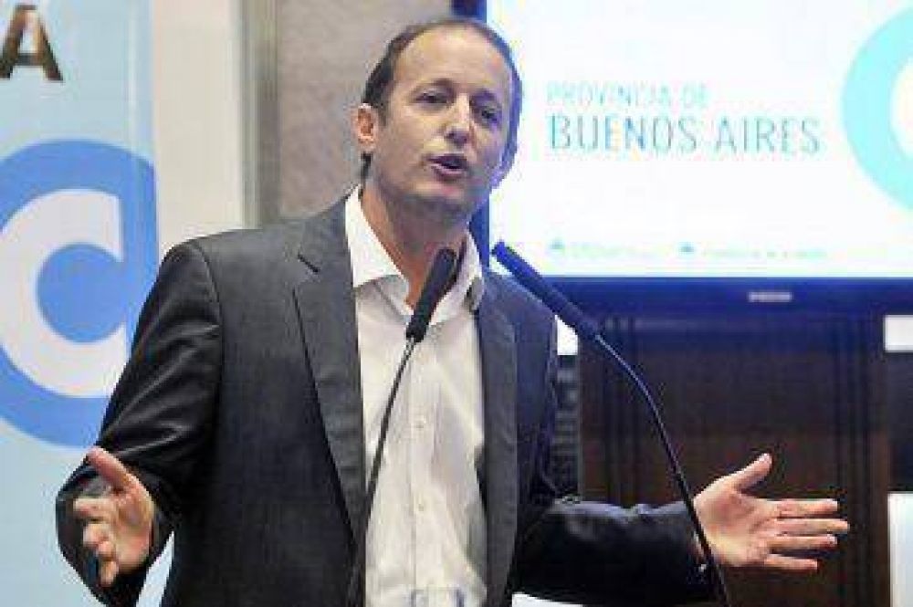 Massa sigue arriba pero Insaurralde se acerca
