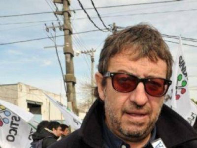 Amondarain, sobre las roturas de los banners: �Si la municipalidad est� haciendo esto es porque est� nerviosa�