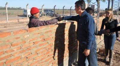Aguilar visit� la futura planta de residuos s�lidos de Charata