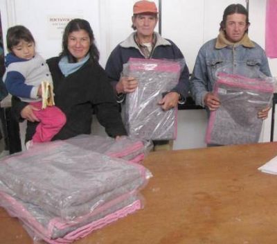 Asistencia a familias afectadas por la ola polar en la provincia 