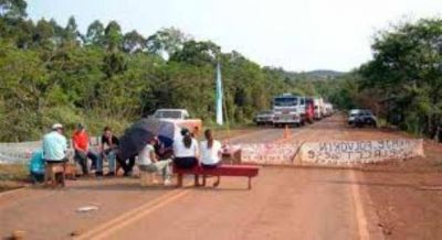 Los campesinos desalojados en el Norte volver�an a las rutas