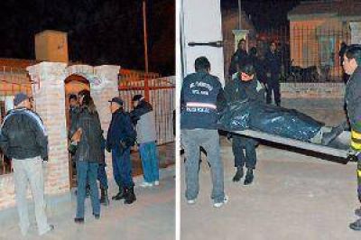 Un hombre y su ex se trenzaron a cuchilladas: ella muri� degollada