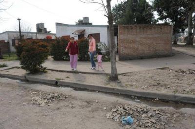 El fiscal podr�a involucrar a quienes alentaron la agresi�n que sufri� la adolescente en Arcadia