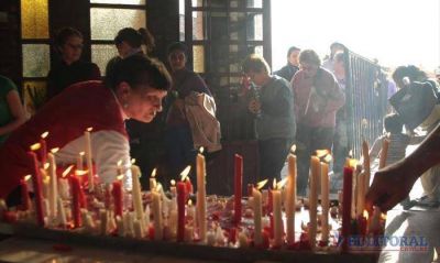 Por una cura o para agradecer, fieles veneraron al patrono de los enfermos