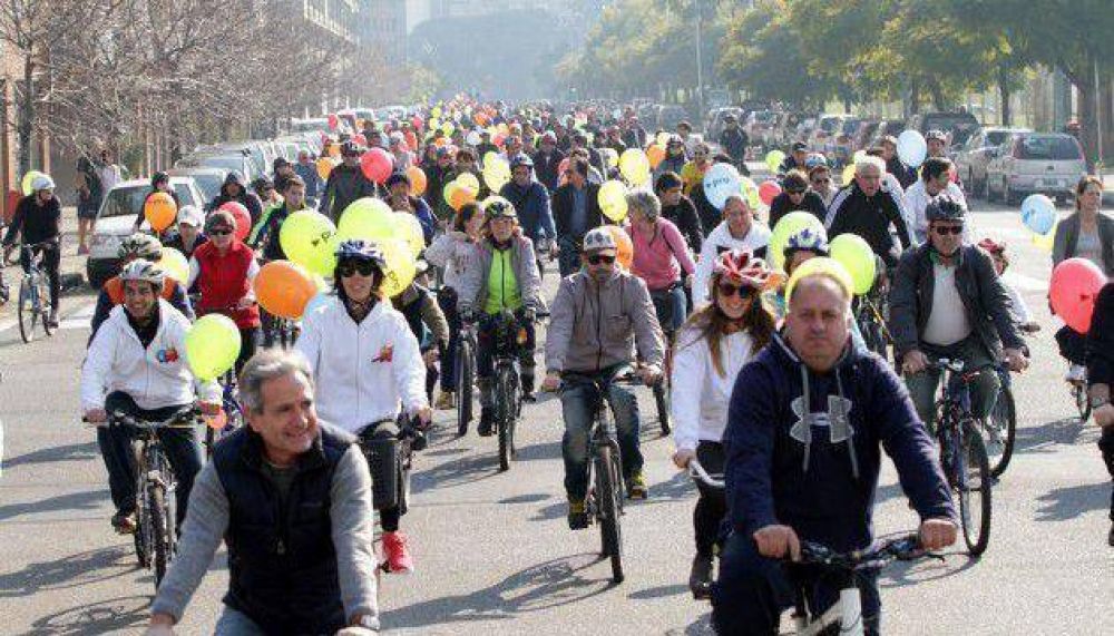 El Pro hizo campa�a en bicicleta