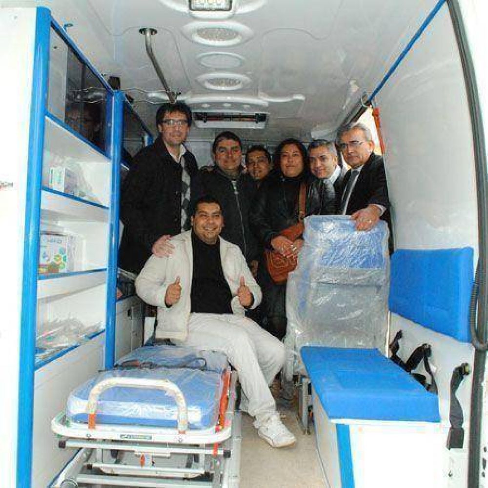 Ambulancia y m�dicos para el Hospital de Chamical