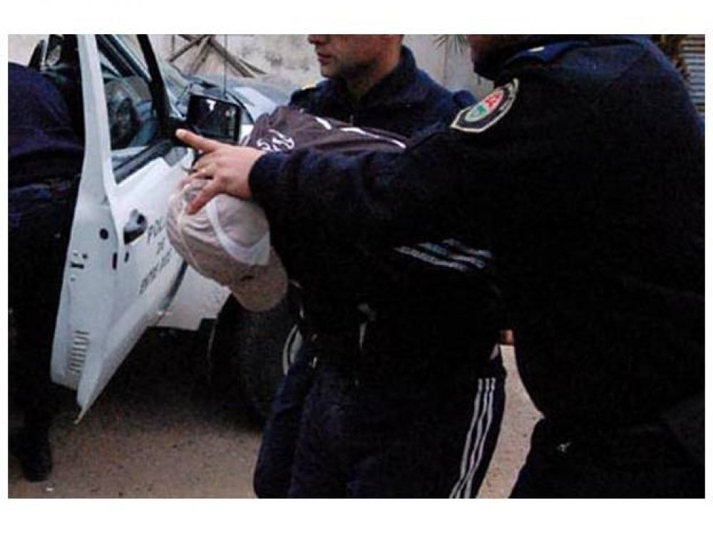 Polic�a mat� a su pareja, de 15 a�os de edad, con el arma reglamentaria