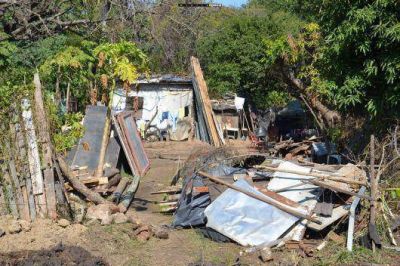 Intensifican trabajos en el Caridi para rearmar casas de evacuados