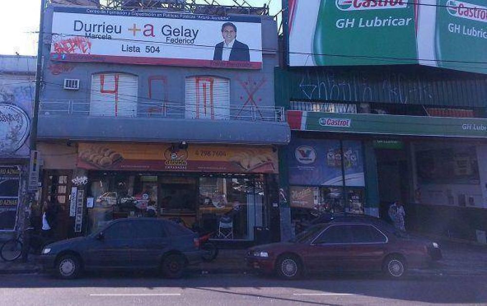 Agresi�n en el local de Gelay