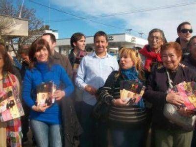 CRISTIAN AZCONA RECORRI� LAS CALLES DE BAT�N