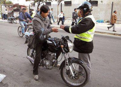 Antes de obtener licencia, motociclistas deben realizar capacitaci�n