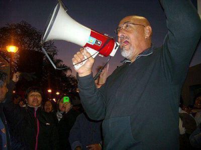 Ante toma del SEOM, Santill�n convocar�a a fuerzas democr�ticas para defender el veredicto de los afiliados