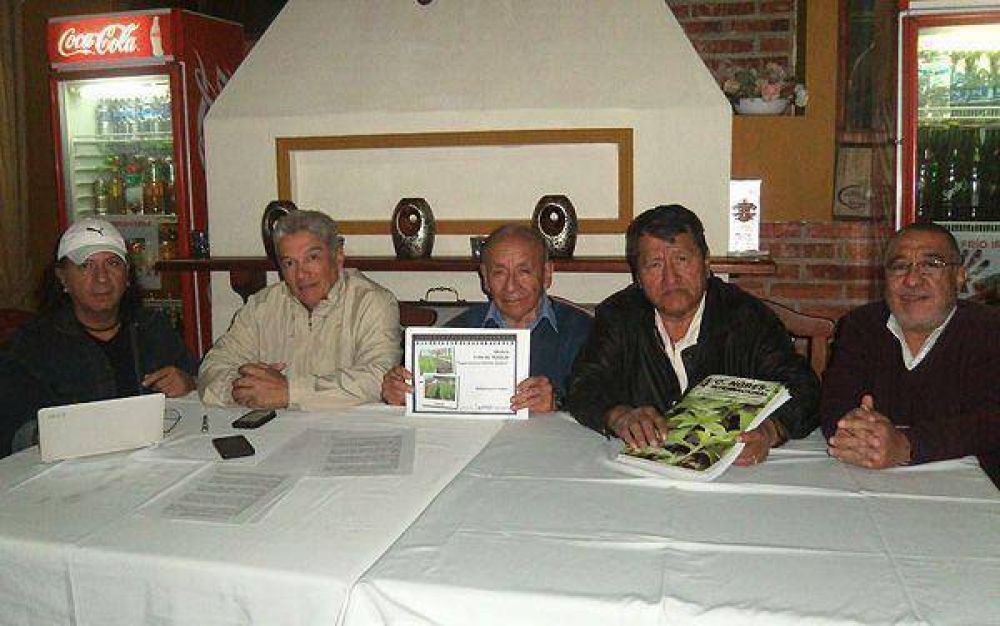 Constituyeron en Perico la Asociaci�n de Productores de Stevia