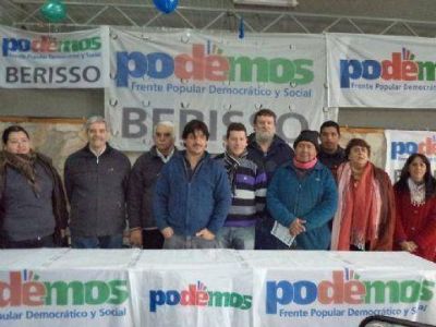 Presentaci�n de PODEMOS bajo la consigna de cambiar �este modelo de negocio por un modelo de trabajo�