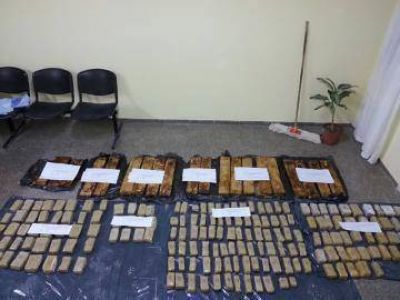 Marihuana "regada" en Casa de Piedra