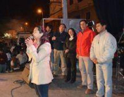 En los valles calchaqu�es, Evita Isa recibi� el apoyo de vecinos, autoridades y militantes de diferentes sectores pol�ticos.