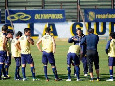 A una semana del debut: en Rosario Central hay una base, falta edificarla