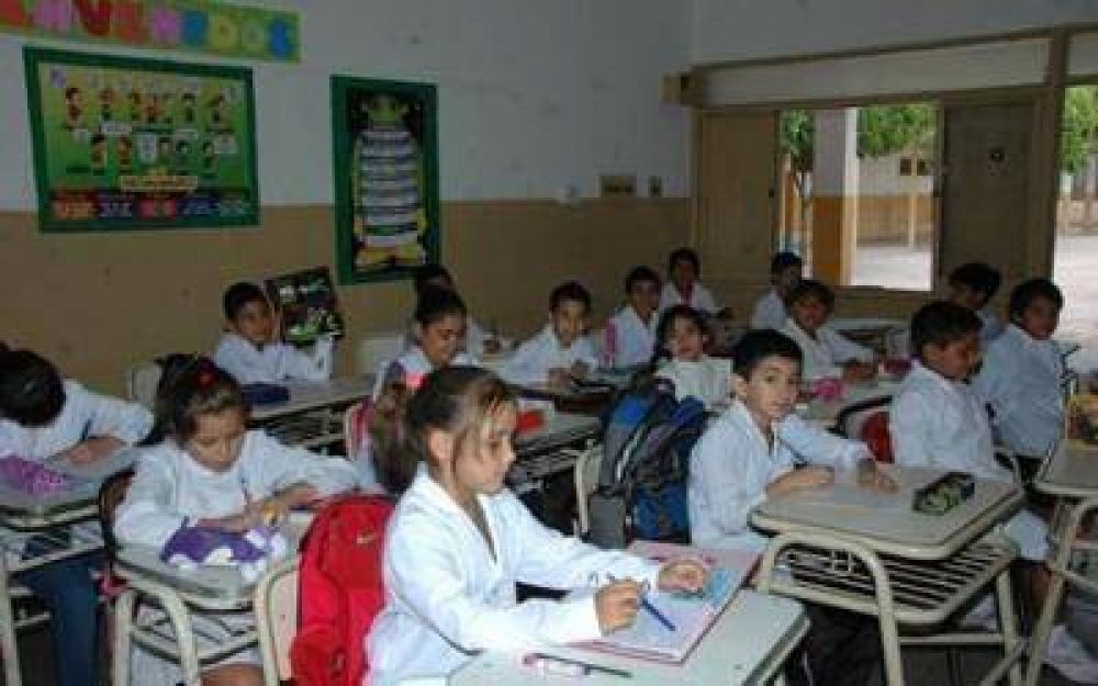 Vuelven las clases en territorio bonaerense y otros 11 distritos tras receso invernal