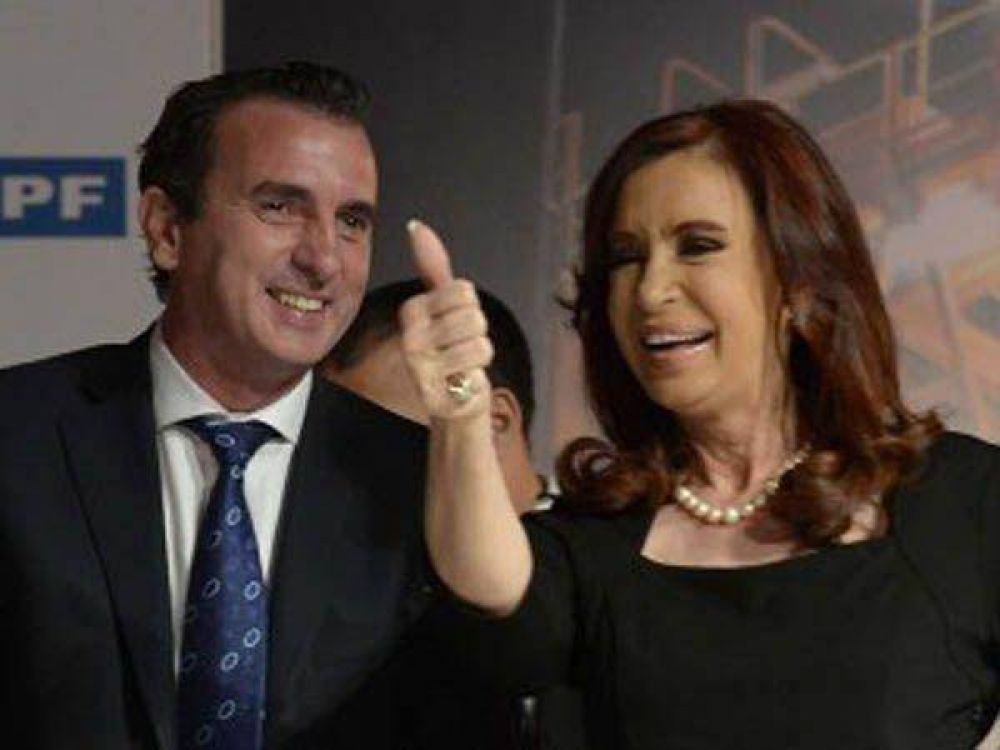 "Paco" P�rez llamar� por decreto a modificar la Constituci�n de Mendoza