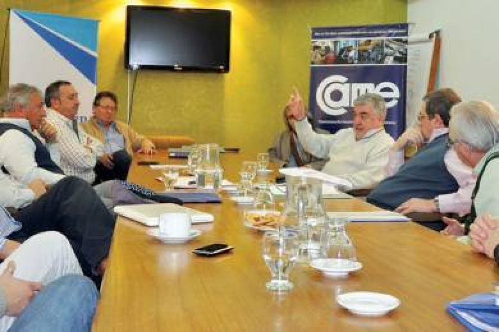 Das Neves se reuni� con empresarios en Comodoro