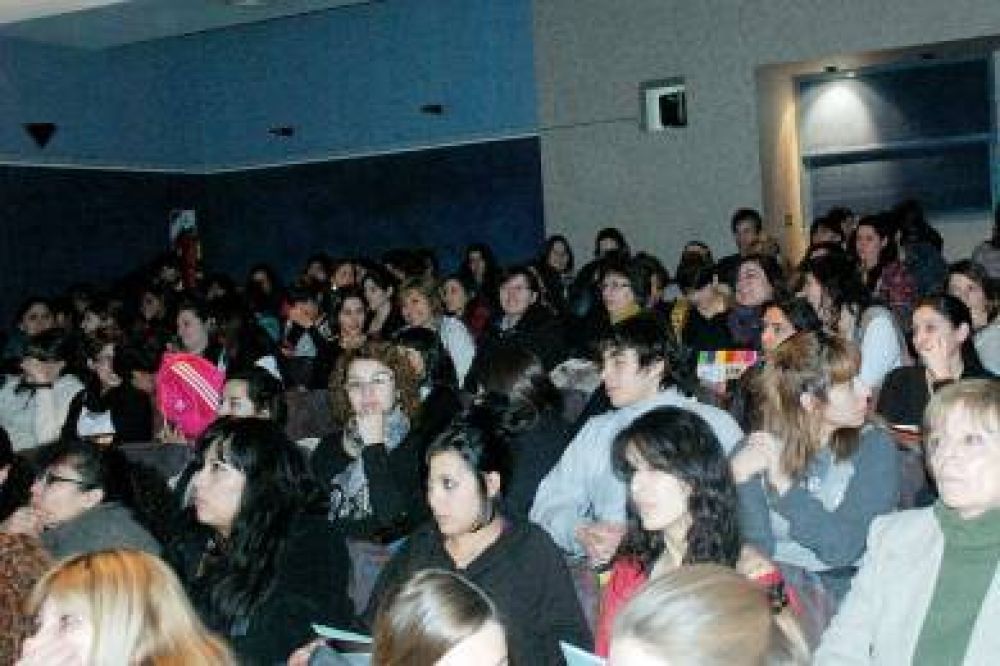 Gran convocatoria en la capacitaron en Trastorno Generalizado del Desarrollo (TGD)