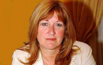 �El compromiso era ceder un espacio del Caraguat� para el cementerio�