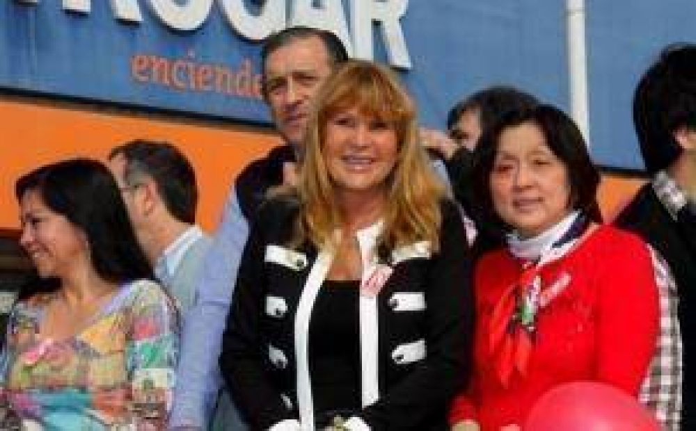 Encuentro de mujeres pol�ticas y dirigentes sociales en la UTN